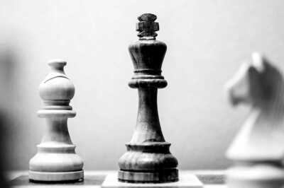 'Why is King Weak?': Twitter User's Question on Chess Sparks Nerd Debate Online
