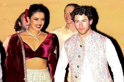 Nick Jonas Celebrates Diwali By The Beach With Priyanka Chopra