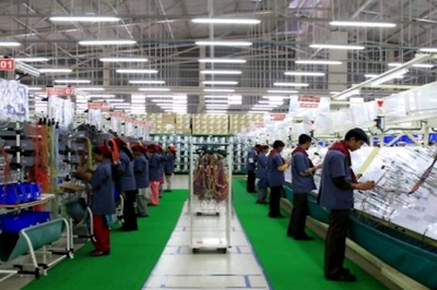 Samvardhana Motherson Falls 7%, Hits Fresh 52-Week Low After Block Deal; Key Details