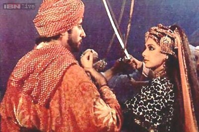 Big B, Sridevi might come together for 'Khuda Gawah' sequel