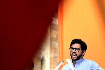 Aditya Thackeray Attacks Eknath Shinde Govt on Foreign Tours, BJP Corrects Him on Fadnavis’s Japan Trip