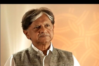 Declassify Documents on Lal Bahadur Shastri's Death, Says Ex-PM's Son