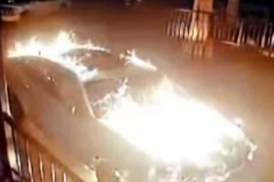 Woman Sets Beautician's Car On Fire For Not Getting Eyelash Appointment