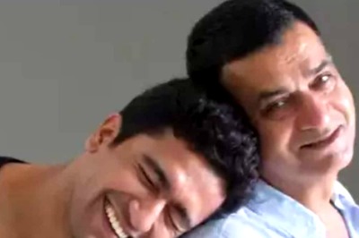 Vicky Kaushal Says Dad Sham Kaushal Was Jobless Despite A Master's Degree: 'He Declared He Wants To Die'