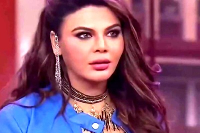 Have You Seen Rakhi Sawant's Red Towel Dress Inspired By Doja Cat's MET Gala Appearance?