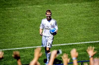 Asier Illarramendi signs six-year contract with Real Madrid