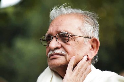 Urdu Script Needs To Be Preserved: Gulzar