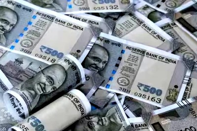 Farmer Nakul Mondal Leads Malda’s Transition From Mango To Rajnigandha Cultivation