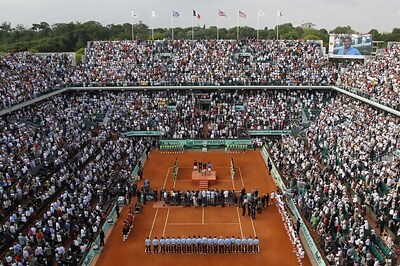 Completion of new Roland Garros delayed to 2017