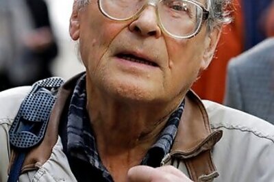 Renowned Human Rights Activist, Dissident Dies In Russia