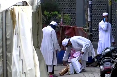 Kejriwal Orders FIR Against Maulana for Leading Nizamuddin Congregation as People Show COVID-19 Symptoms