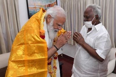 Yagnas at Marina Beach, Entry to Women in Temple Sanctum: The Life of Spiritual Guru Bangaru Adigal