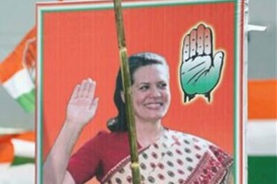 Actor Rajasekhar invokes caste for votes, arrested