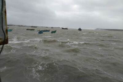 Cyclonic Storm 'Kyarr' May Hit Karnataka and Gujarat on Diwali, Coast Guards on High Alert