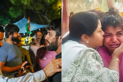 Wrestlers' Protest Take Political Colour,  Farmer Leaders Also Support Athletes