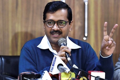 Arvind Kejriwal Warns Babus of 'Serious Consequences' if They Do Not Obey SC Order