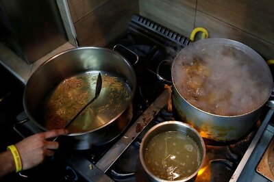 Most Indian Professionals Cook at Home Every Day: Survey