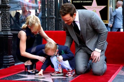 Chris Pratt Steps Out Without Wedding Ring After Splitting From Wife Anna Faris