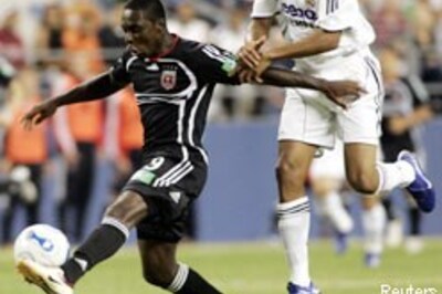 Football prodigy to train with ManU