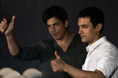 Aamir-SRK try to end strike
