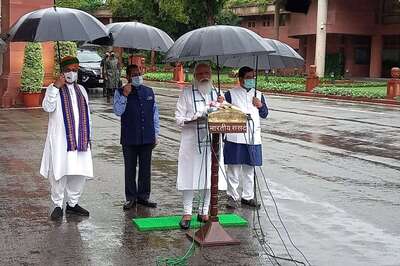 'Those Who Take Shot in Baahu Become Baahubali': PM Modi Encourages Vaccination Before Parl Session