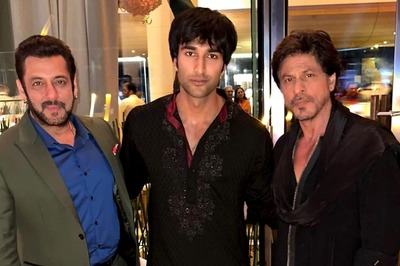 Pathaan and Tiger Unite: Shah Rukh Khan, Salman Khan Look Uber Cool In Unseen Pic Shared By Meezaan