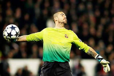 Victor Valdes to quit Barcelona in 2014