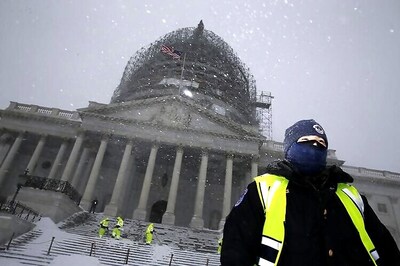 New York travel ban lifted, Washington at standstill after snowstorm