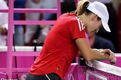 Justine's injury hands Italy Fed Cup