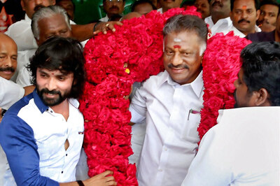 AIADMK: EPS Camp Forms Panel to Hold Talks With OPS Faction