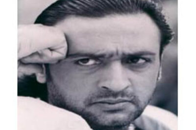 Bollywood bad man backs cola stars