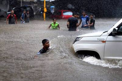 Incessant Downpour for 2nd Day Affects Normal Life in Mumbai