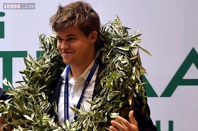 Carlsen beats Anand in Game 11, retains World Chess Championship title