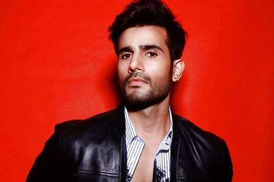 Karan Tacker Moves in with Parents Due to Continuing Rise in Covid-19 Cases in Mumbai