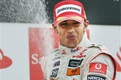 Hamilton storms to win in British Grand Prix