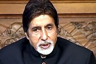 Amitabh Bachchan 'falls prey' to pickpocket