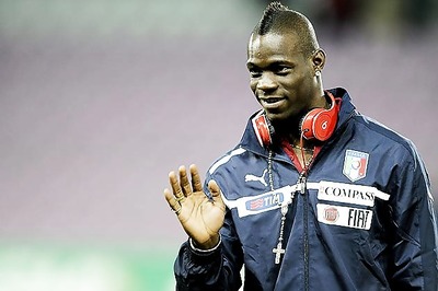 AC Milan striker Balotelli fined for smoking in train toilet