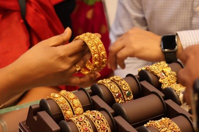 Gold Price Falls Today In India: Check 24 Carat Rate In Your City On January 25