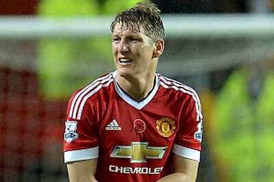 Schweinsteiger urges Manchester United fans to have faith in Louis Van Gaal