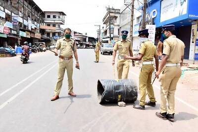 ‘Don’t go to Mosques and Graveyards’: Police, Clerics Urge Muslims Across Country to Stay Indoors on Shab-e-Barat