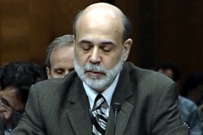 US stimulus could end recession this year : Bernanke