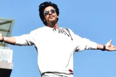 Shah Rukh Khan Wants to Star in a Horror or Comedy Film Amid Rumours of Film With Stree 2 Director