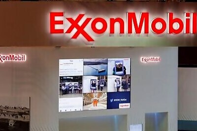 Exxon posts second straight quarterly loss on demand, price plunge