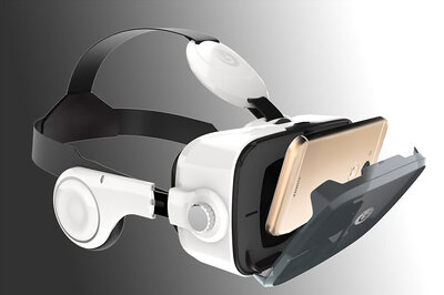 MWC 2017: Robots, VR Headsets Grab Most Eyeballs