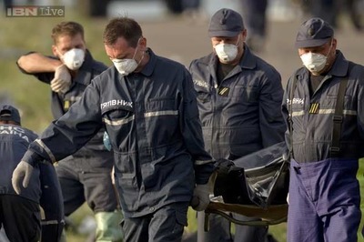 MH17 crash: 251 bodies, dozens of body parts recovered, says Ukraine