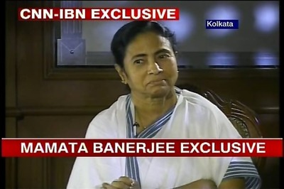 Congress is using money, muscle, mafia power: Mamata