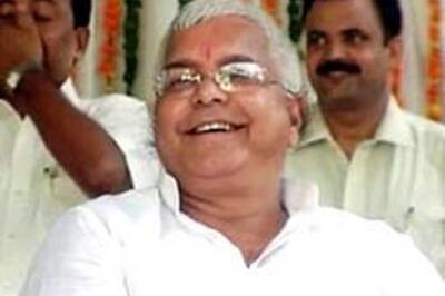 MNS-N Indian row: JD(U) MPs quit, dare Lalu to do same