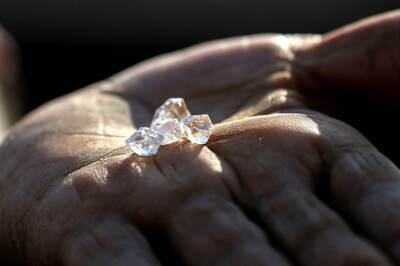 South African 'Diamond Rush' Unearths Only Quartz Crystals, Officials Say