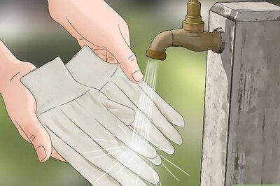 How to Clean Garden Gloves