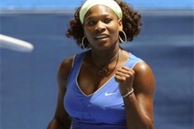 Serena enters fourth round, faces Azarenka
